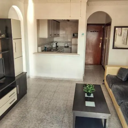 Apartamento Con Vistas Al Mar En Puerto Marina 托雷莫利诺斯