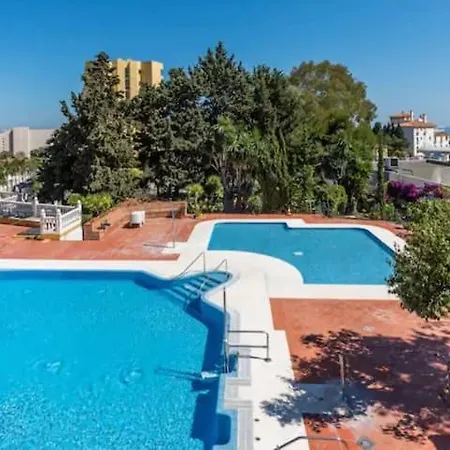 Apartamento Con Vistas Al Mar En Puerto Marina Appartement