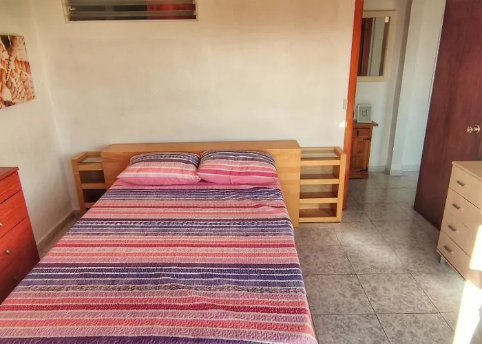 Apartamento Con Vistas Al Mar En Puerto Marina Appartement