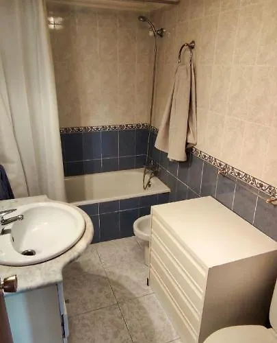 Apartamento Con Vistas Al Mar En Puerto Marina Appartement